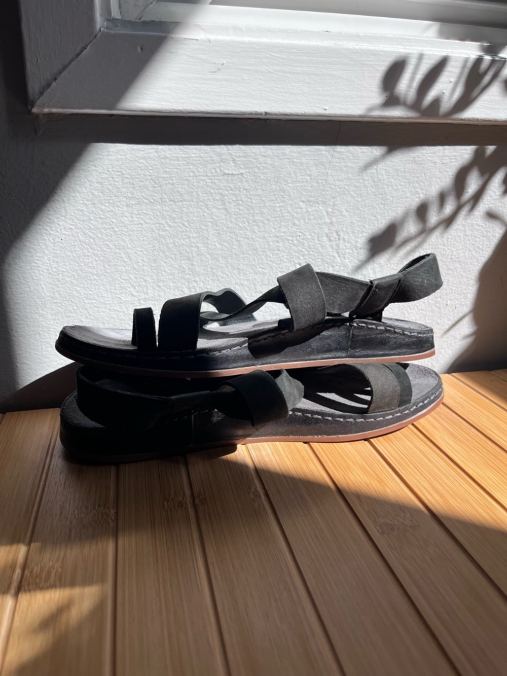 Chaco Wayfarer Loop Sandal Black Leather - Picture 3 of 6